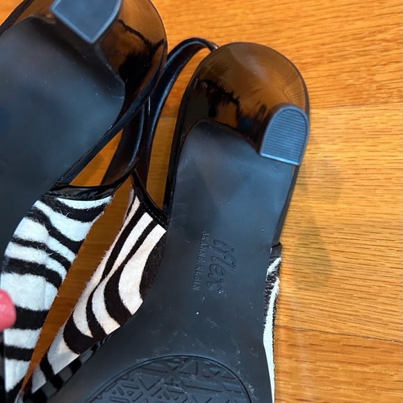 **SOLD**  Anne Klein zebra and black patent sling back sandals - Picture 4 of 6